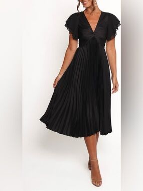 Petal & Pup Nova Flutter Sleeve Midi Dress Black Size Large